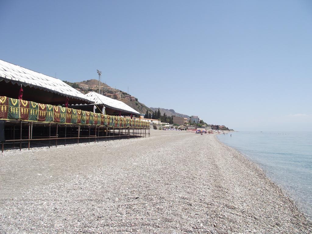 B&B Il Mare Degli Dei Letojanni Extérieur photo